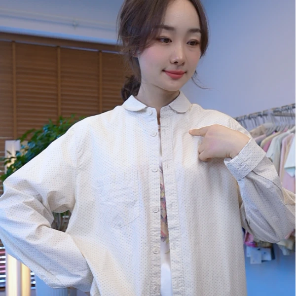 春季新款简约时尚文艺小弧形翻领波点百搭长袖衬衫【文艺小衫】