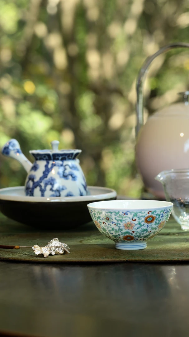 【弥生茶器】小愚斋斗彩万花献瑞直口杯纯手工景德镇茶器品茗主人杯