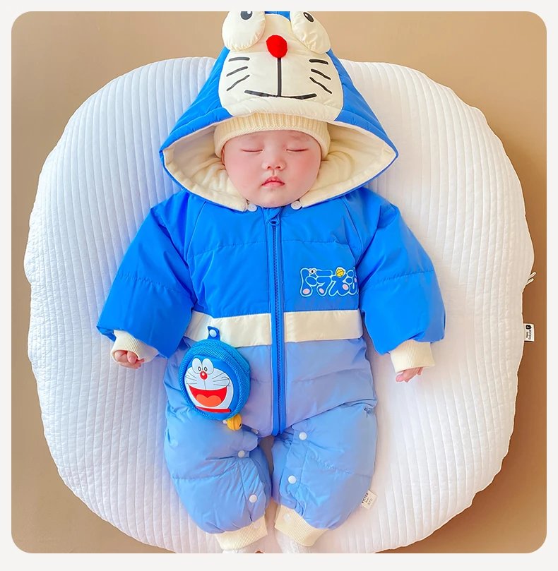 初严婴儿羽绒服外套冬季白鸭绒连体棉服加厚新生宝宝连帽外出服萌