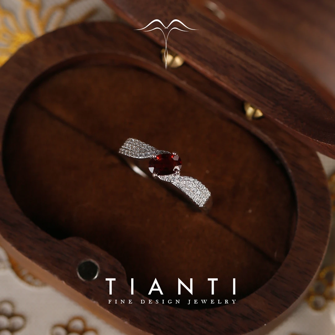 TIANTI/天缇羽岚 6X4MM 天然石榴石戒指S925银镀铂金活口圈可调节