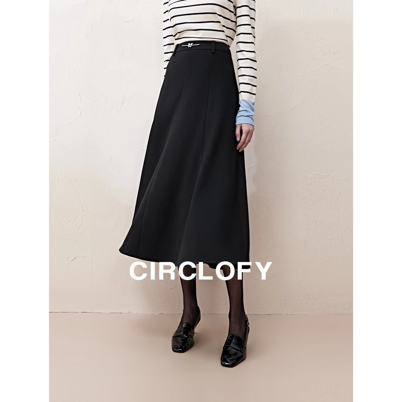 circlofy瑟夕蝴蝶金属一字扣垂感黑色半身裙COUA411809