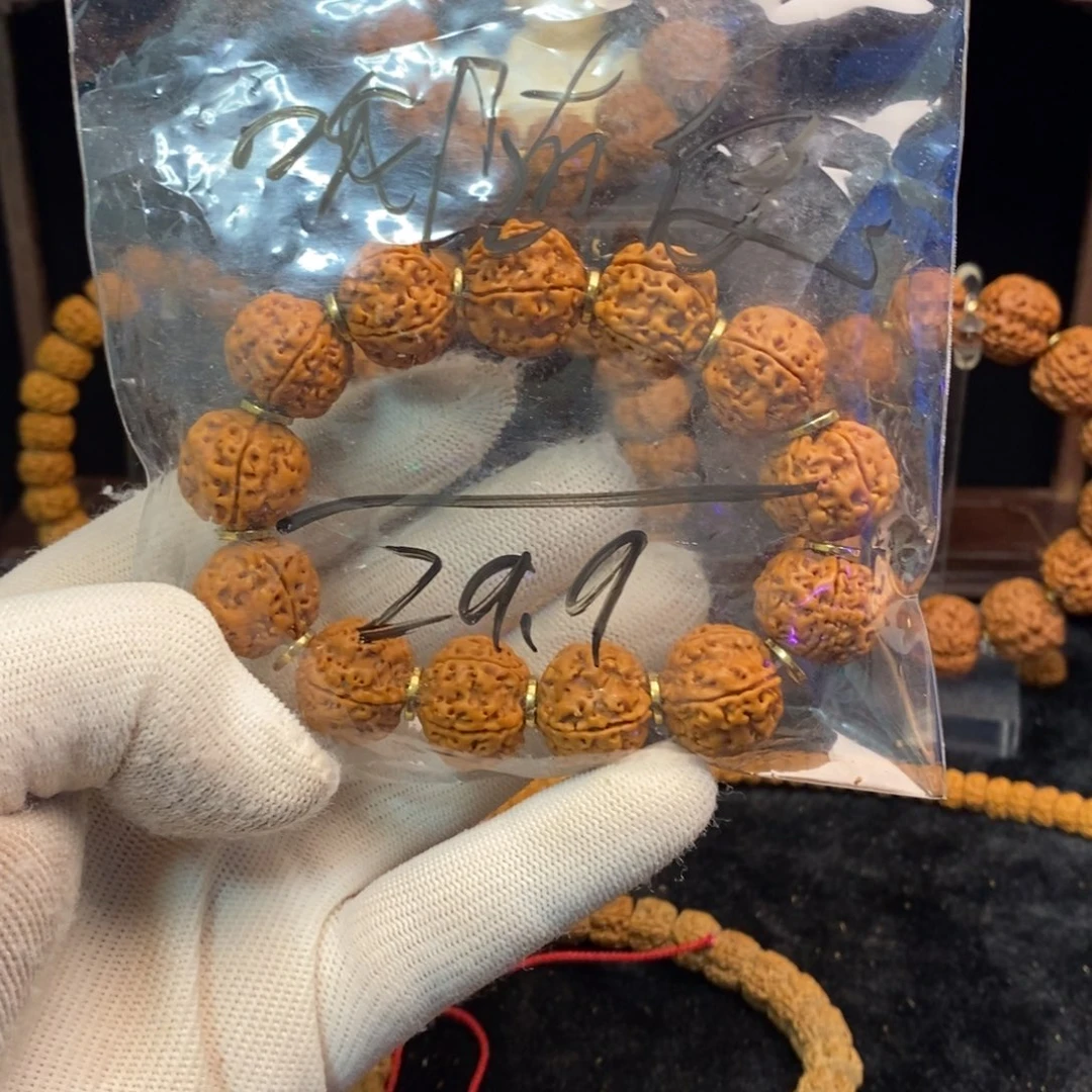 金刚菩提吊坠哦**.啊啊啊