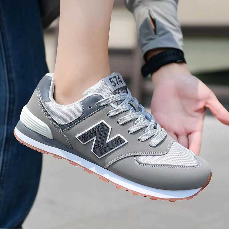 574秋冬新款经典复古潮流百搭运动休闲鞋