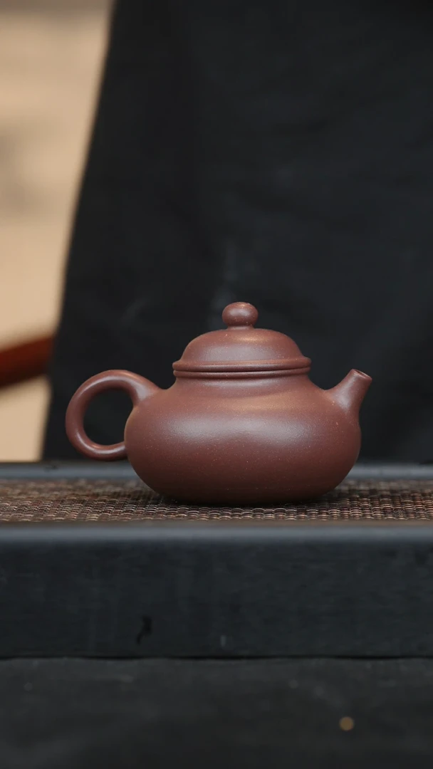 【闪购商品】宜兴手工原矿紫砂 - 容天