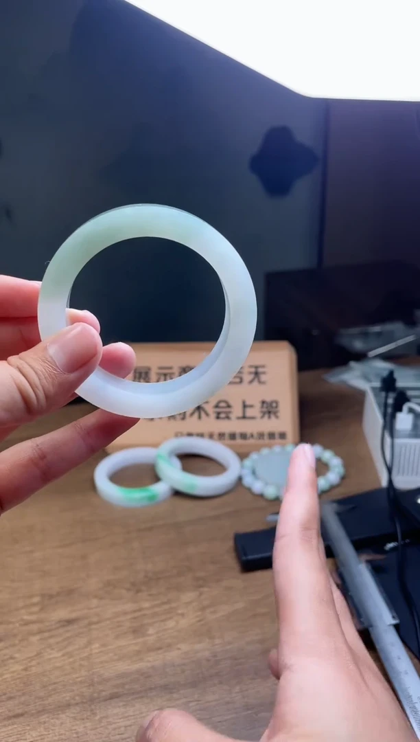 【闪购商品】定制翡翠手镯未镶嵌定制