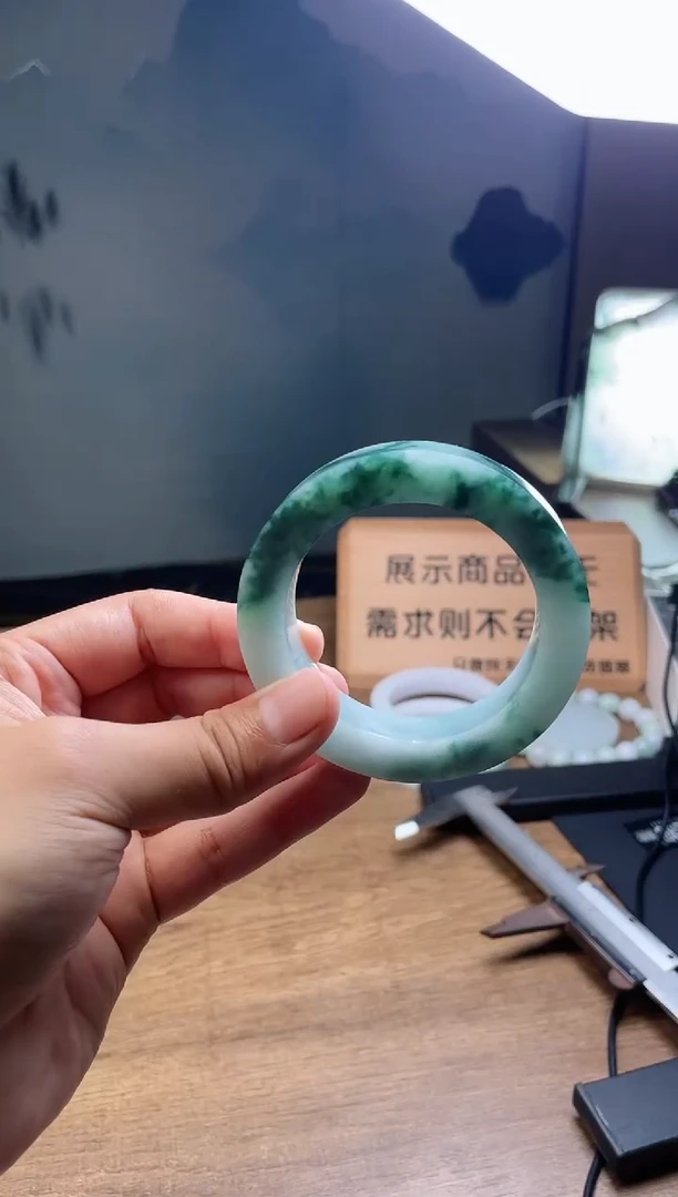 【闪购商品】定制翡翠手镯未镶嵌定制