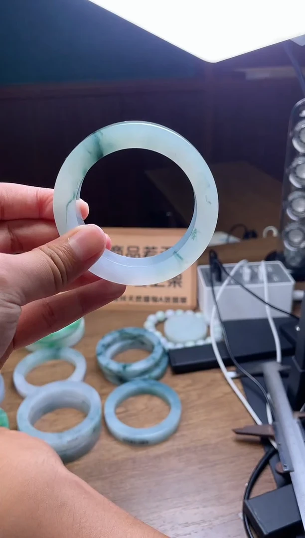 【闪购商品】定制翡翠手镯未镶嵌定制