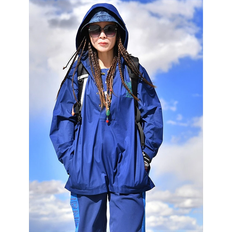 北京森林户外保暖搭子秋冬防水透气中长款登山旅行冲锋衣外套女式