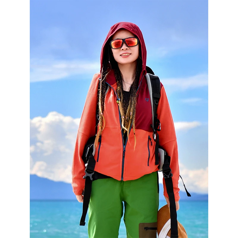 北京森林户外保暖搭子山系320G双面摇粒绒加厚连帽抓绒衣外套女式