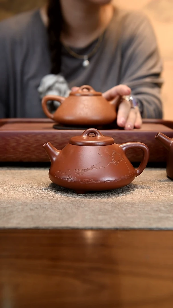 【闪购商品】紫砂紫砂壶王春明紫砂壶王翔刻绘