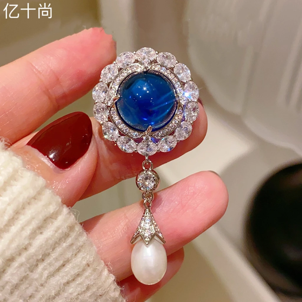 合金合成锆石胸针 亿十尚蓝珠白水滴珠高档胸针轻奢时尚气质洋气Y