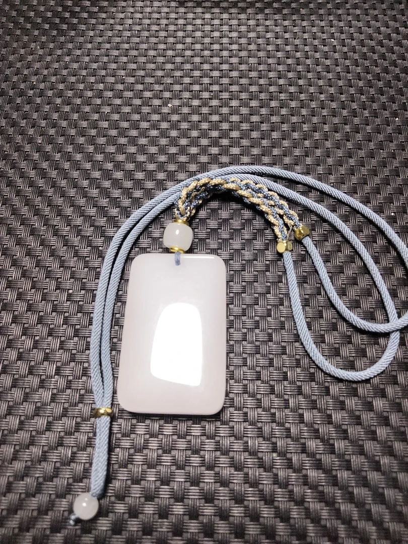 天然冰底新疆天山白玉平安无事牌吊坠