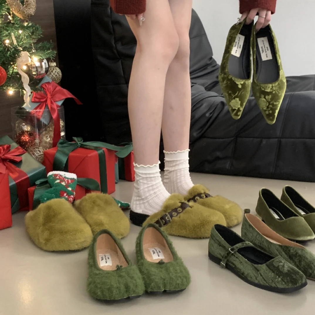 VEEFSHOW 绿色法式复古浅口单鞋女圣诞节新款小众高级感平底瓢鞋