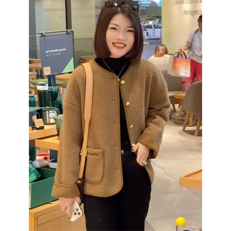 欧货圆领羊羔毛短外套女2024秋冬新款小个子休闲百搭皮毛一体上衣