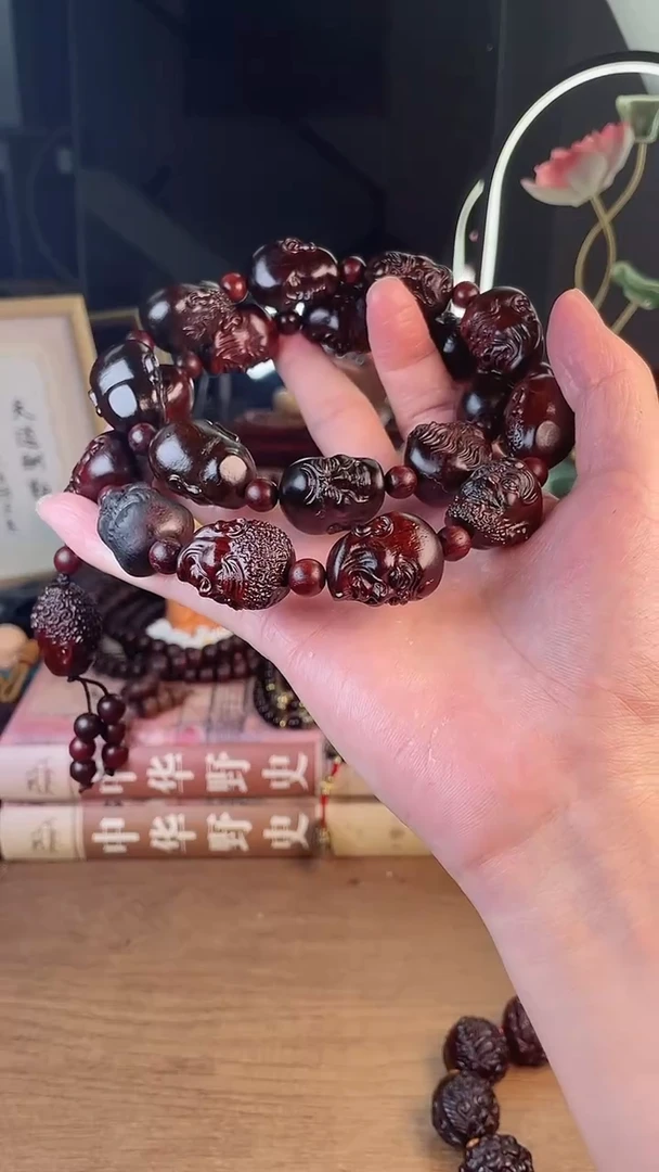 【闪购商品】大叶紫檀(黑酸枝木类)手串/手链十八罗汉