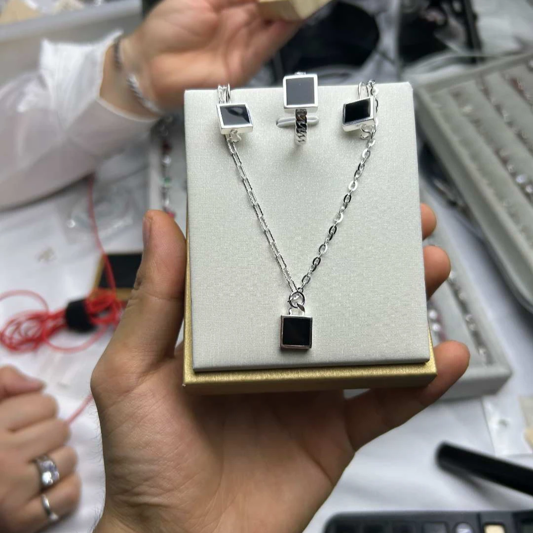 坠链均925银 纯银S990银饰时尚女款项链