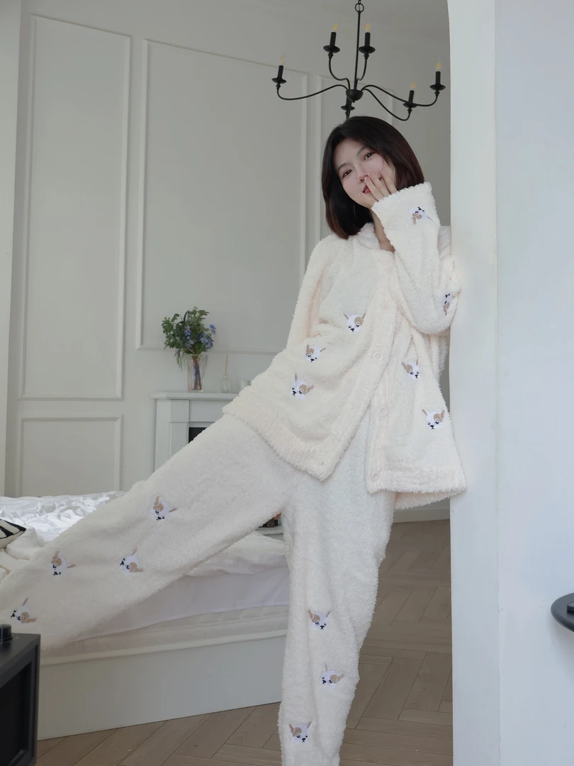 【XIAOYE家的睡衣】哇!《治愈小狗》秋冬加绒加厚女款简约家居服套装】