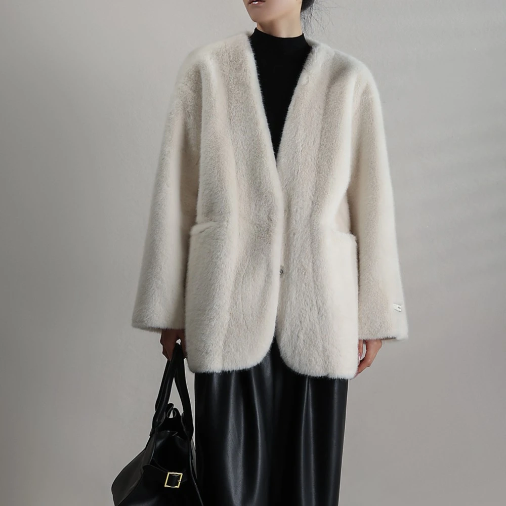 白色中款宽松女仿貂绒保暖皮毛一体不掉毛柔软外套#ZG053234-04