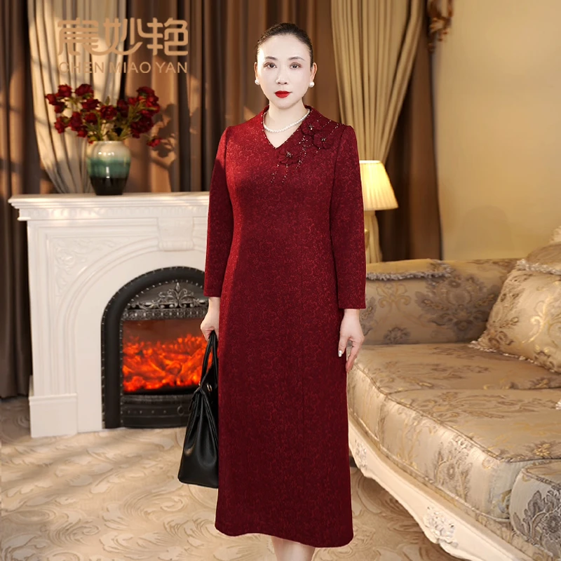 宸妙艳新款大码女装连衣裙中长款轻奢气质优雅酒红色显瘦直筒裙