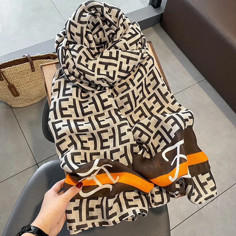 棉麻丝巾春秋款洋气时尚披肩围脖百搭围巾冬季女