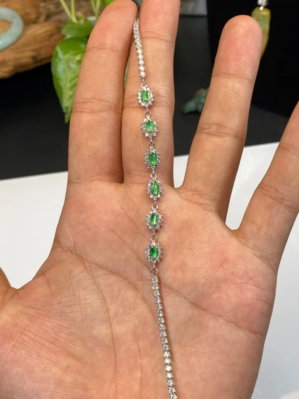 银镶翡翠马眼手链