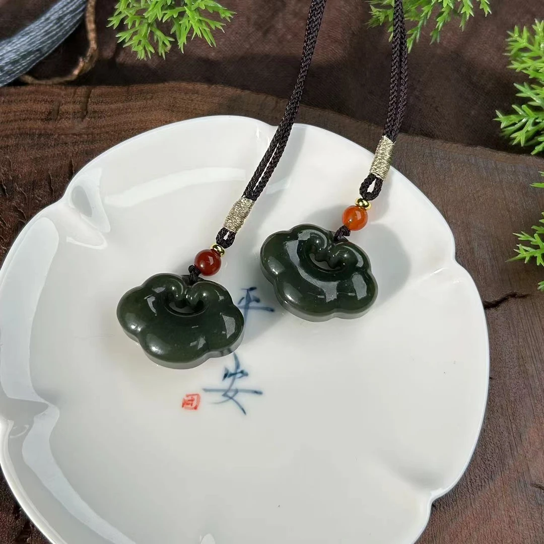 天然和田玉吊坠多样性发其一500052 H