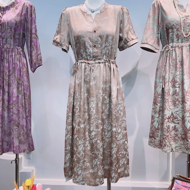 3003 春夏凤尾花罗气质时尚轻奢修身显瘦贵气连衣裙