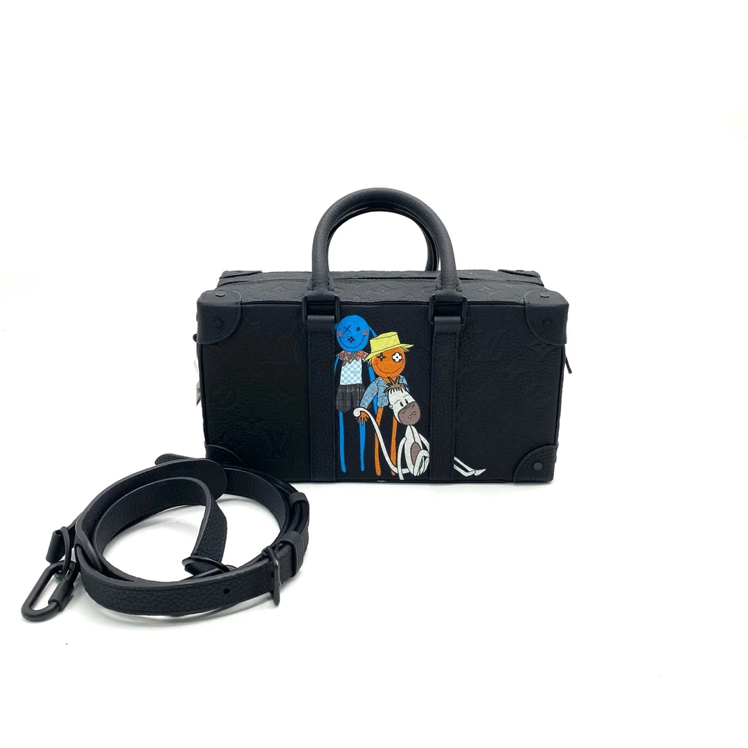 99新 LouisVuitton/路易威登 限量黑色全皮压花稻草人斜挎包27/15