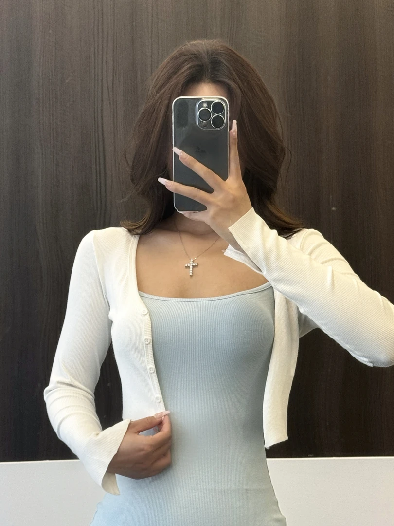 Aliu studio 显瘦百搭纯色短款防晒开衫长袖紧身打底夏季薄款外搭