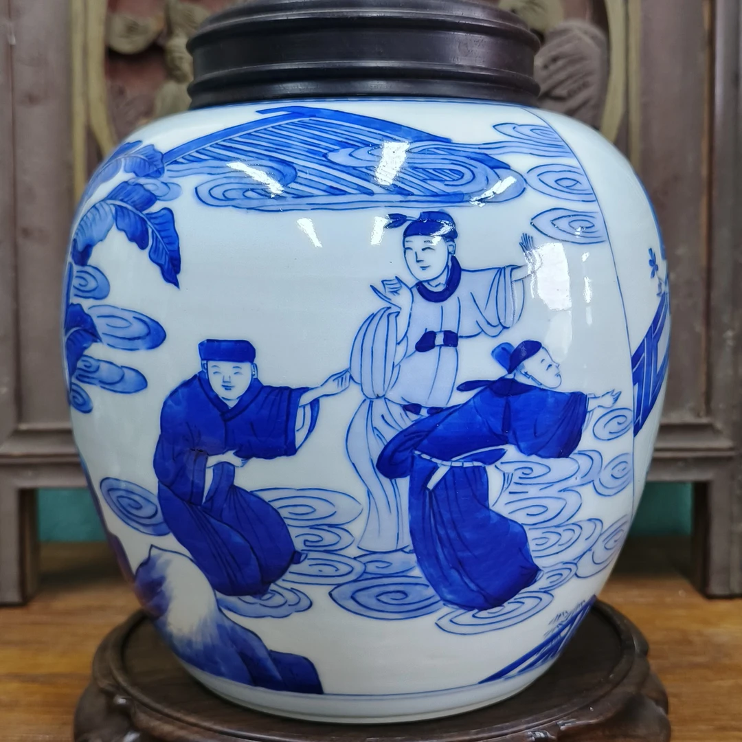 青花人物罐，陶瓷