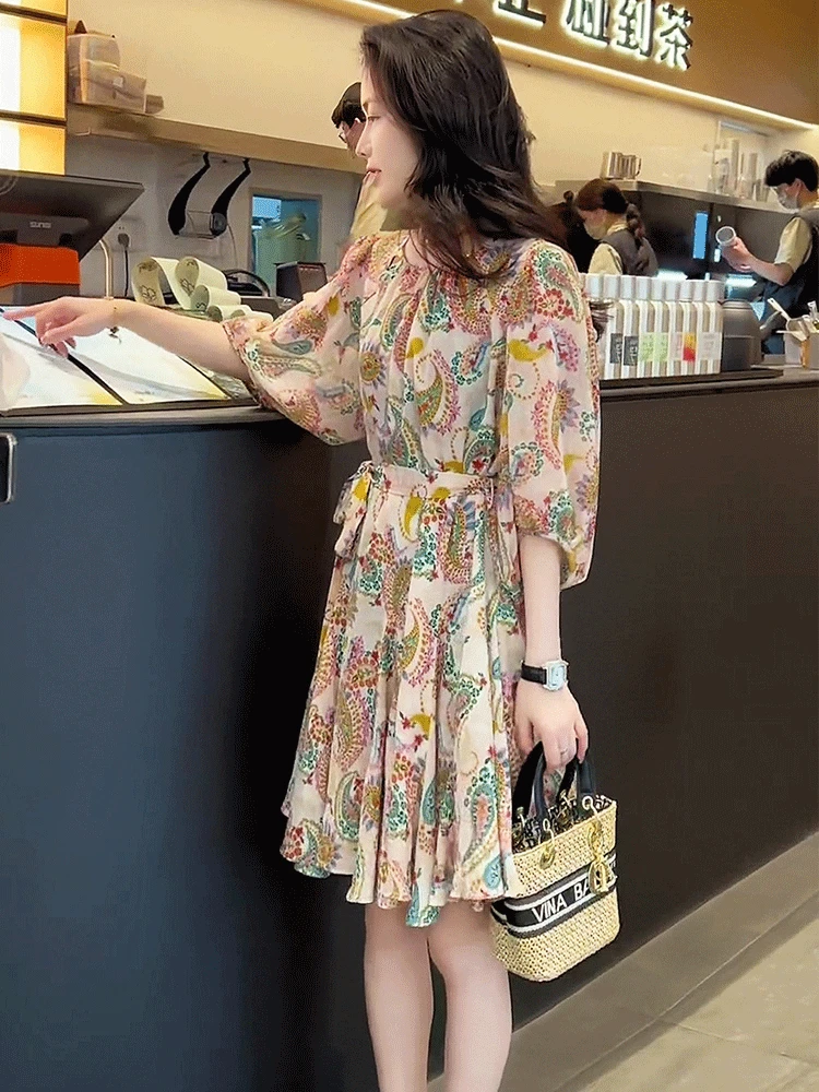 法式碎花连衣裙女夏季2025新款收腰碎花裙小个子洋气显瘦连衣裙子