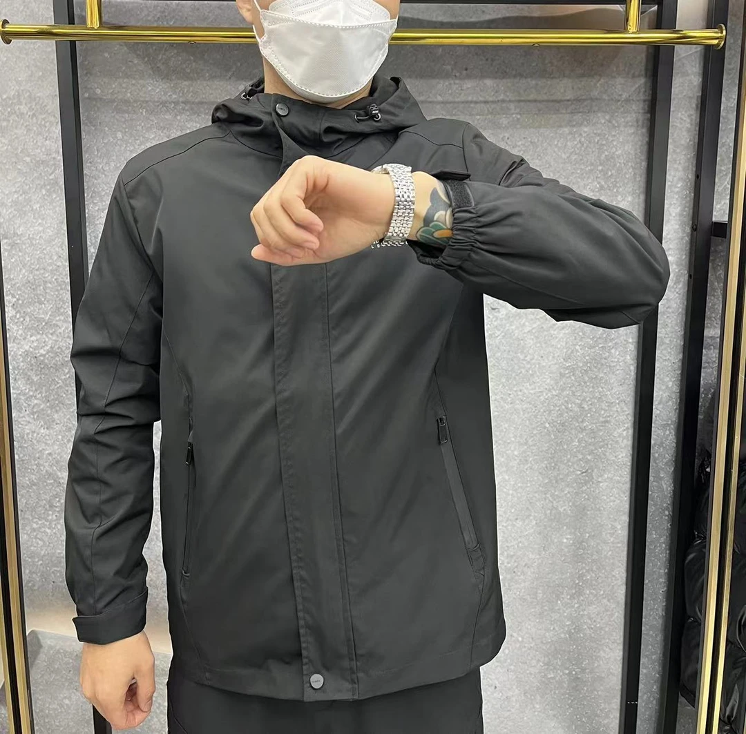 25年新款连帽户外休闲男士防风透气夹克外套简约帅气休闲男外套