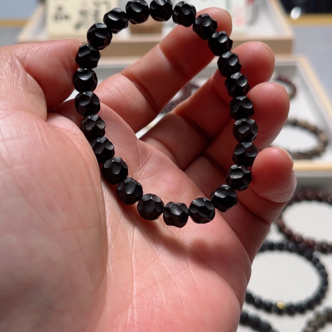 【闪购商品】香道类乌木7➕，孔道瑕疵