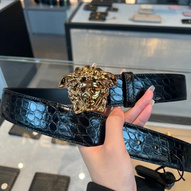 全新未使用 VERSACE/范思哲 三周左右到手/男士皮带鳄鱼纹