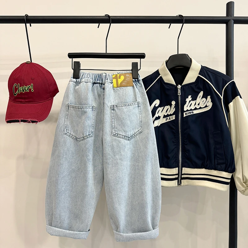 【小首尔】现货-qc8秋装儿童韩版潮流贴标休闲宽松牛仔裤子HBB2529