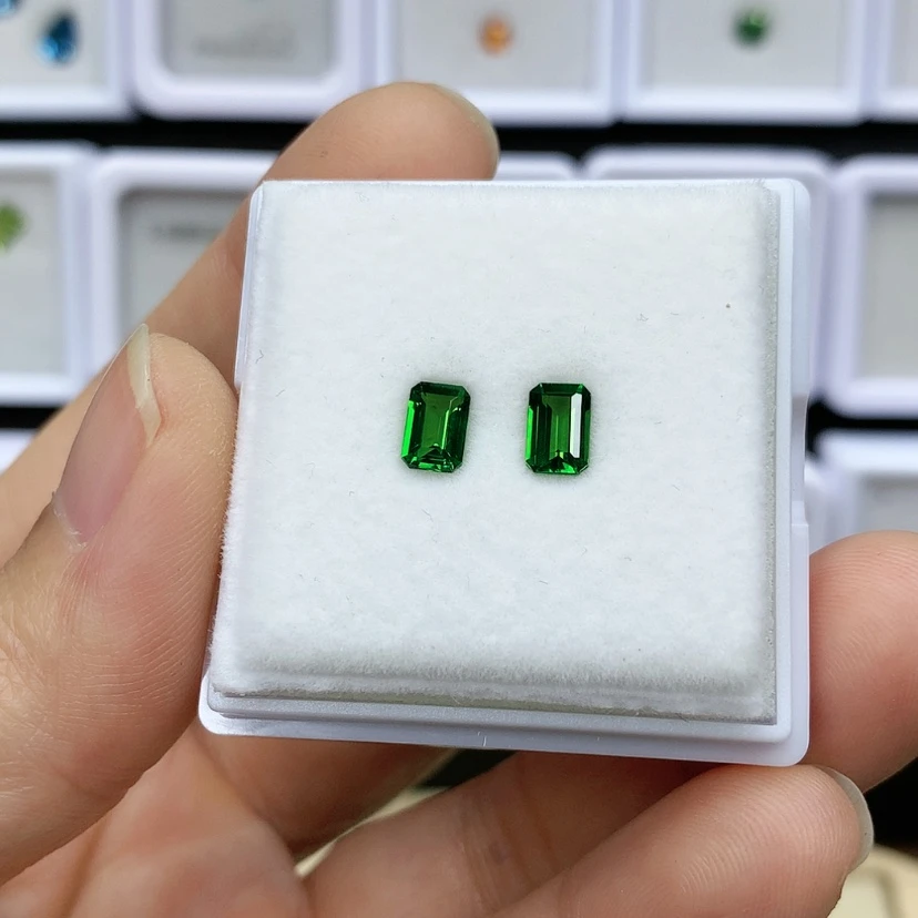 【闪购商品】透辉石裸石未镶嵌