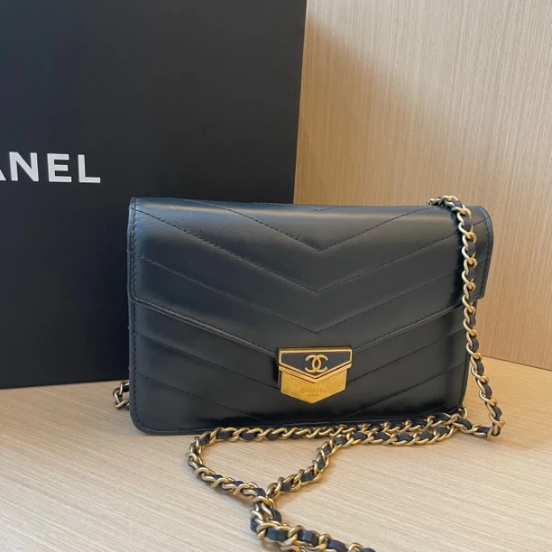 95新 Chanel/香奈儿 汉堡系列秀款v纹海军蓝金扣单肩斜挎包链条包