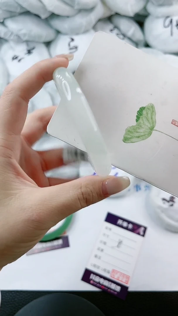 【闪购商品】石英质玉手镯未镶嵌0950316852-58多样性发货