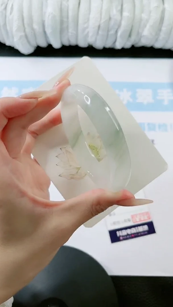 【闪购商品】石英质玉手镯未镶嵌0362985229-56