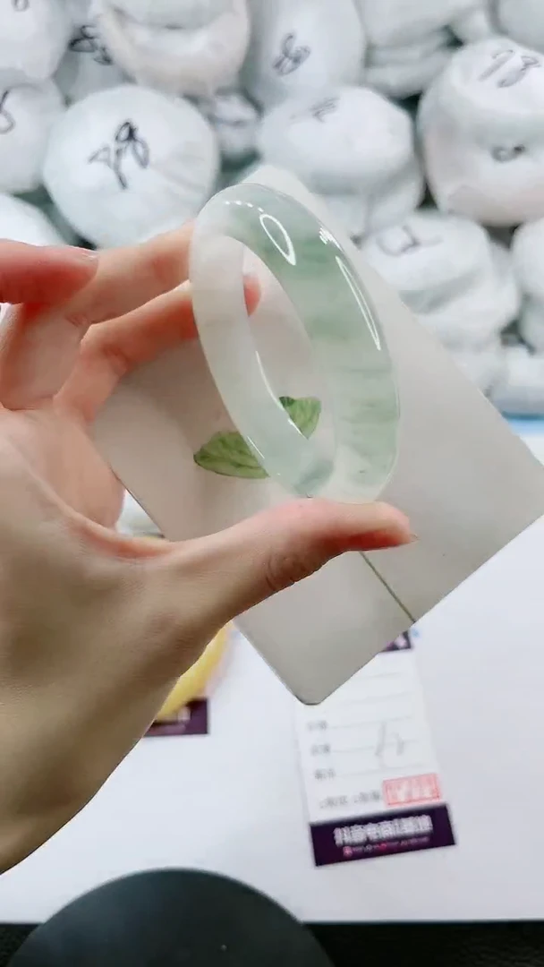 【闪购商品】石英质玉手镯未镶嵌0145455394-