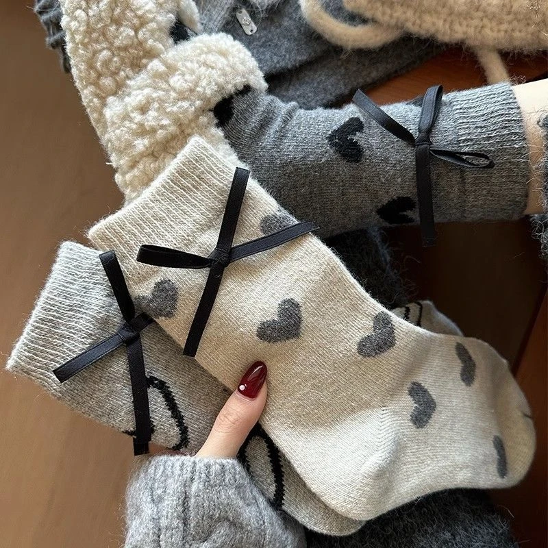 袜子秋冬加厚女中筒爱心波点蝴蝶结韩系冬天保暖日系堆堆