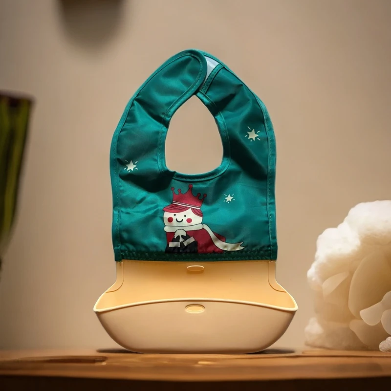 XYC-鳕鱼肠-宝宝围兜