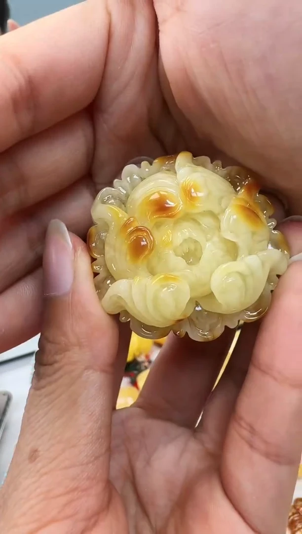 【闪购商品】蜜蜡裸石未镶嵌挂坠