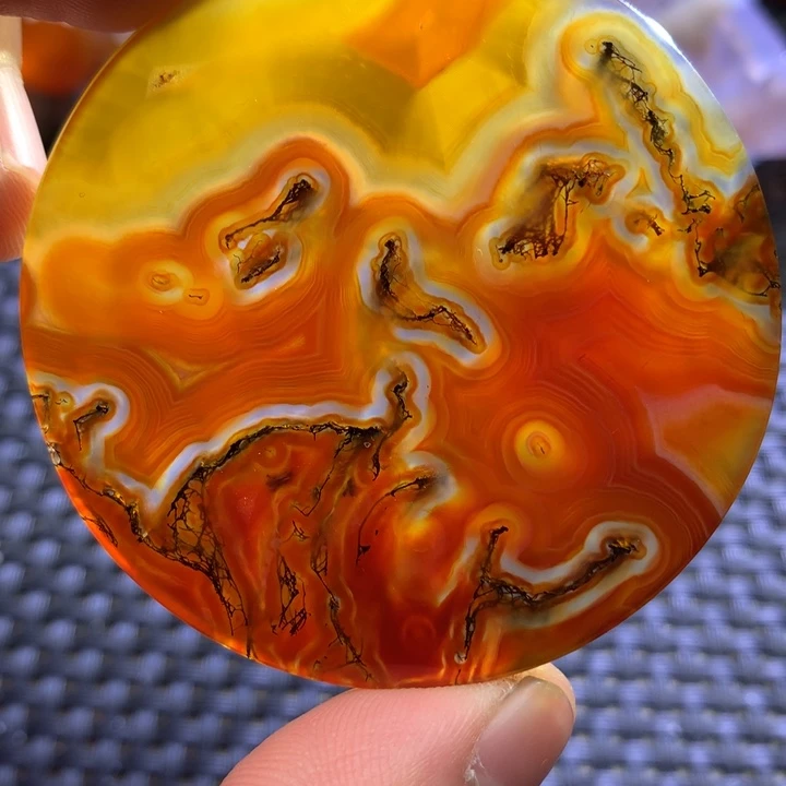 玛瑙/玉髓颈饰未镶嵌八*王