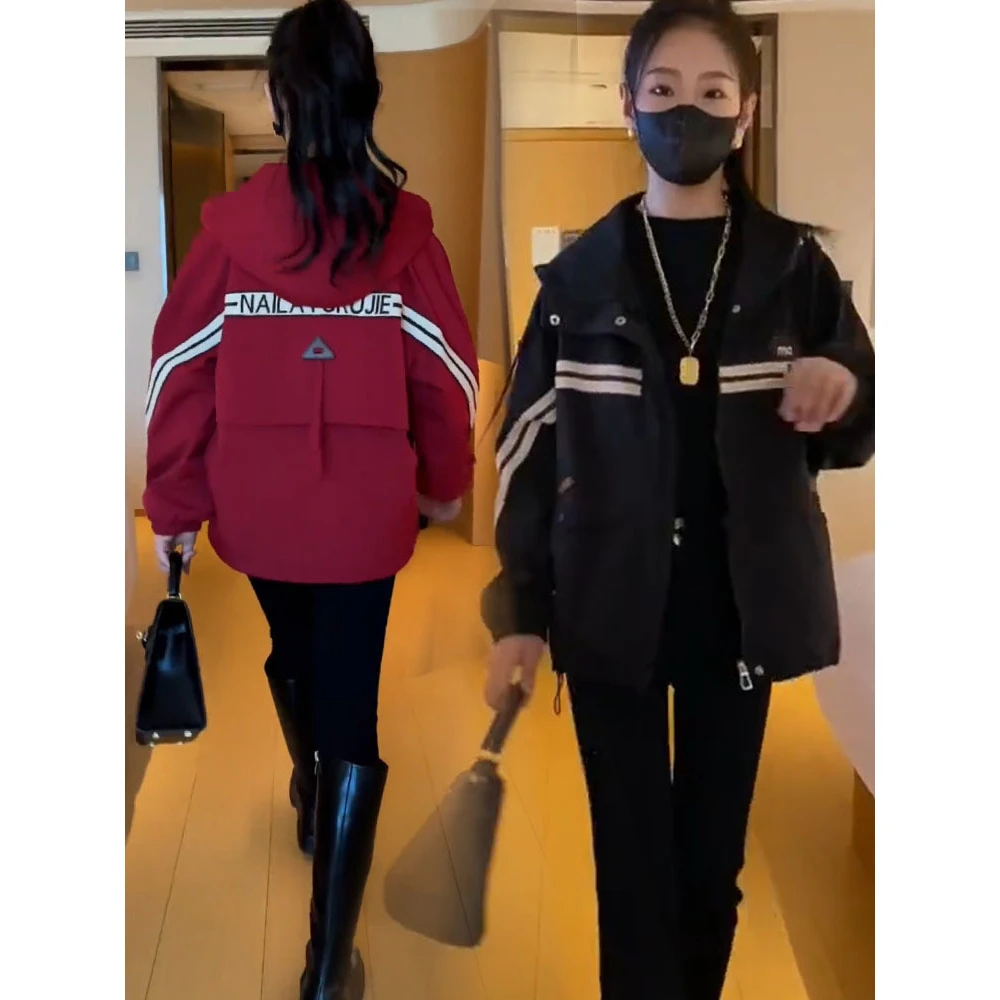 时尚连帽拼接冲锋衣外套女2025秋冬新款夹棉厚外套洋气休闲上衣潮