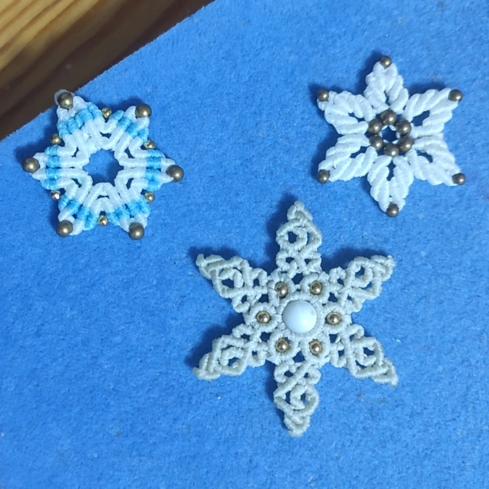 小雪花的三种编法手工编绳教程