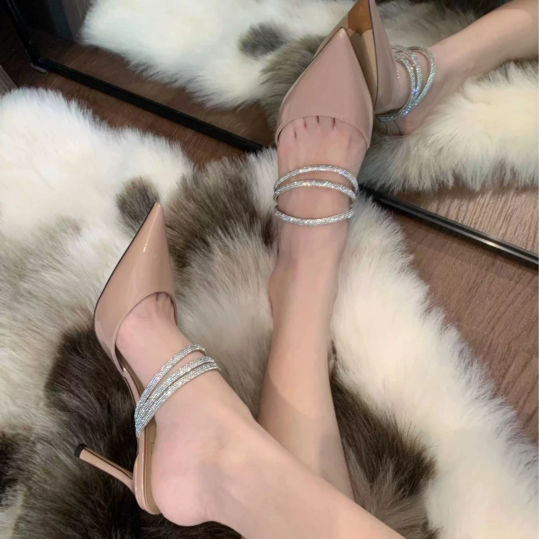 绝了！！！精致女生必入  手工水钻爆闪显白裸色尖头半托高跟鞋