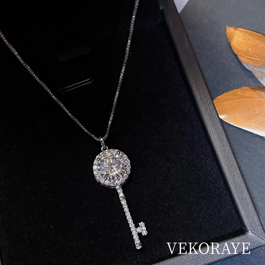 VEKORAYE 坠链均925银莫桑石 满天星微镶钥匙项链 精致满钻镶嵌