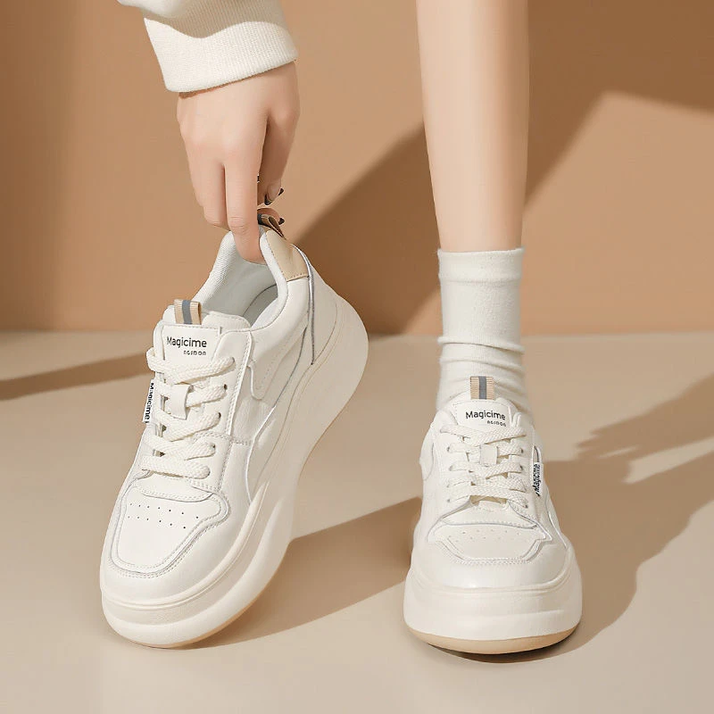 奥古狮登厚底小白鞋2023新款秋冬百搭轻便板鞋运动爆款增高女鞋B