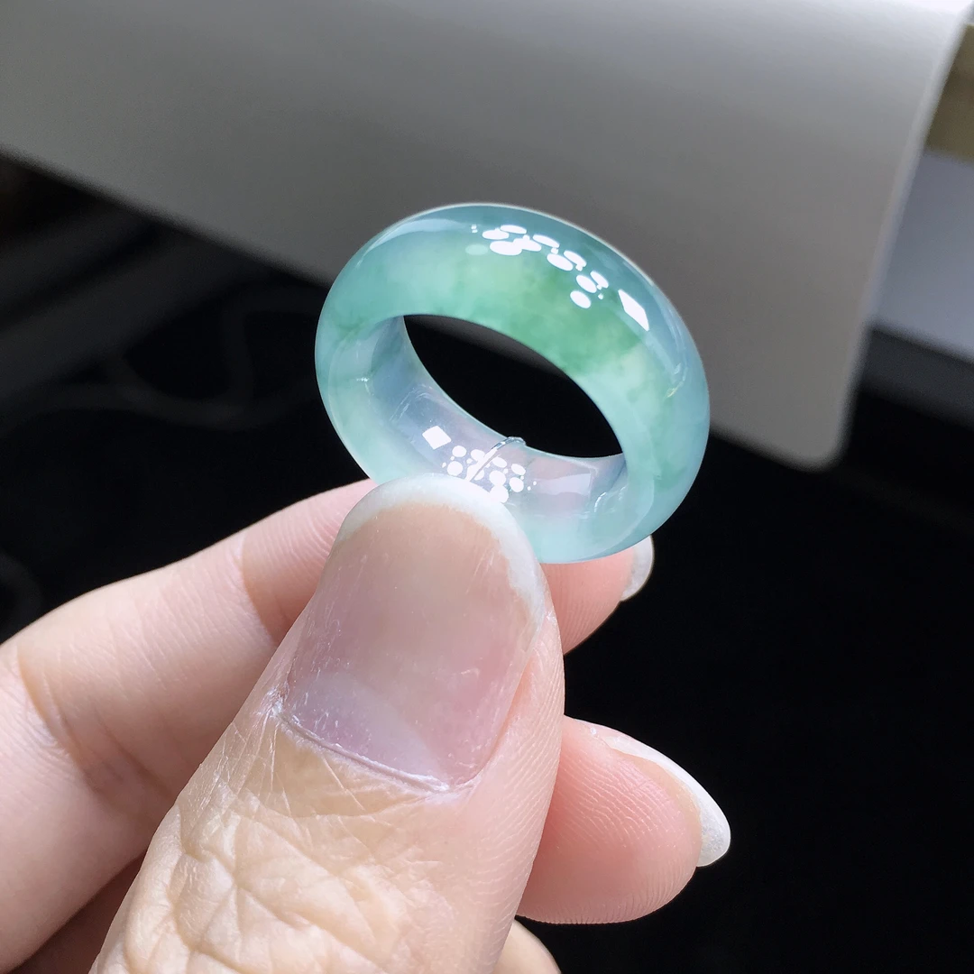 12号圈 天然A货缅甸翡翠 高冰轮胎飘花戒指 尺寸16.2×8.8×4.2m